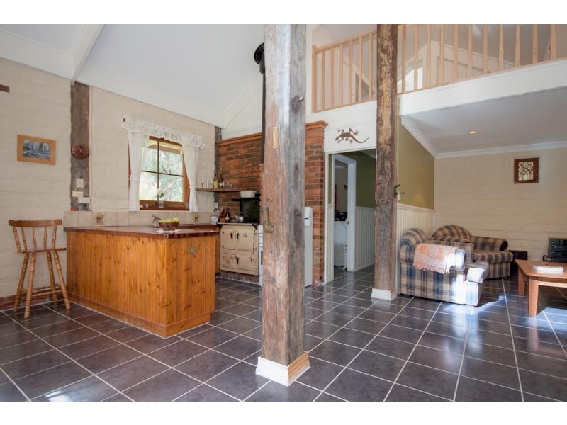 39 William Track, Kyneton VIC 3444
