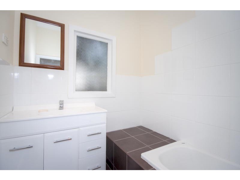 10 Yaldwyn Street East, Kyneton VIC 3444