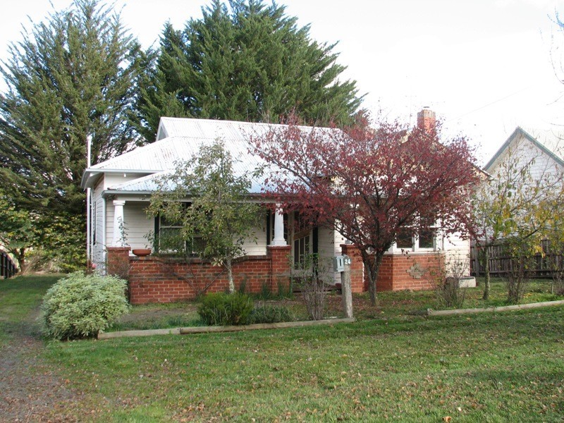 24 Maxwell Street, Kyneton VIC 3444