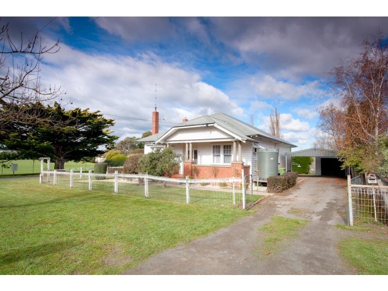 30 Maxwell Street, Kyneton VIC 3444