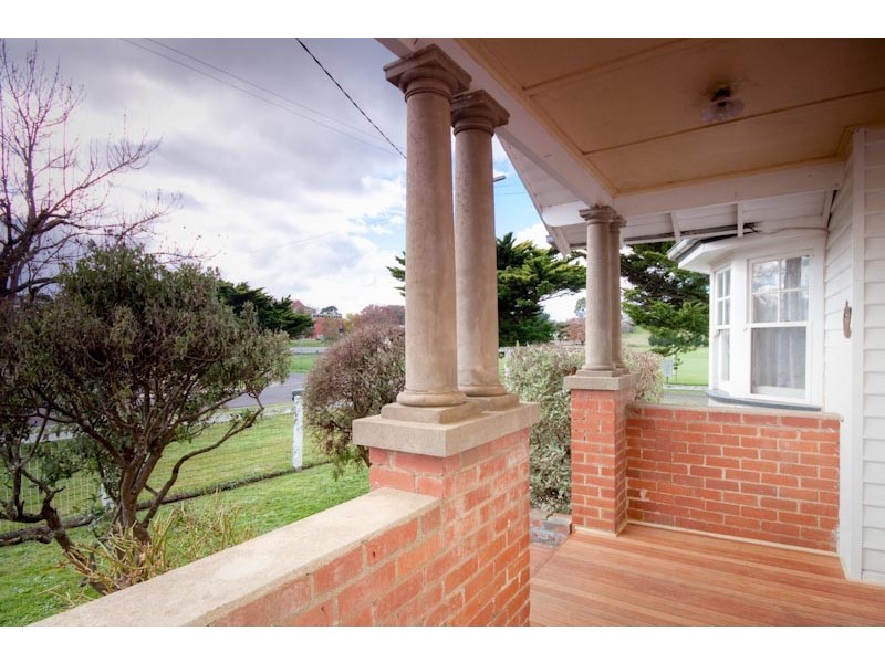 30 Maxwell Street, Kyneton VIC 3444