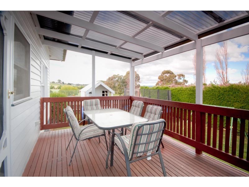 30 Maxwell Street, Kyneton VIC 3444