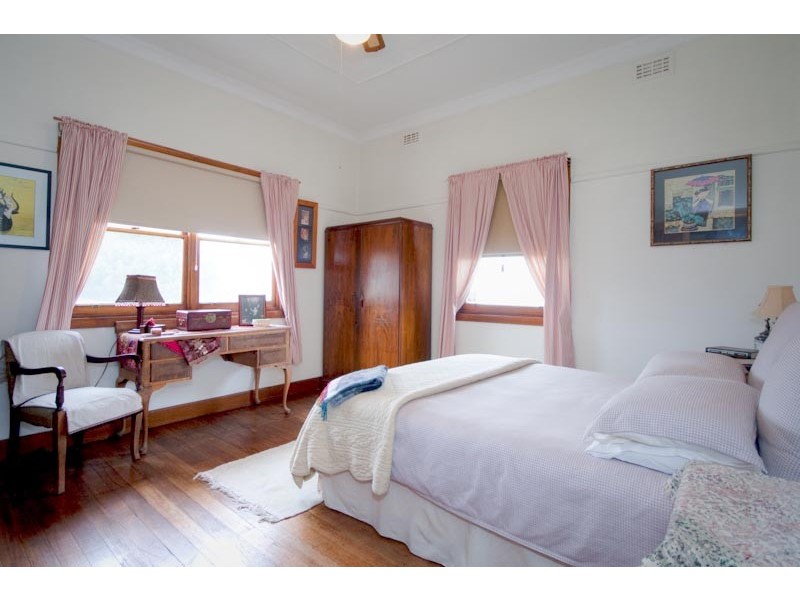 131-133 High Street, Taradale VIC 3447