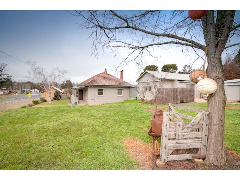 131-133 High Street, Taradale VIC 3447