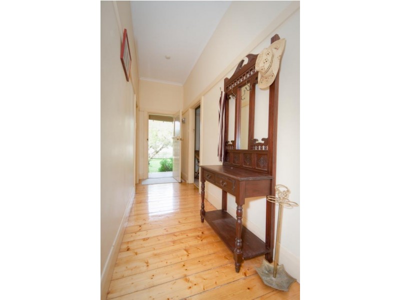 3 Mair Street, Kyneton VIC 3444