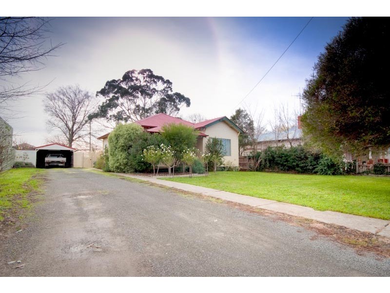 3 Mair Street, Kyneton VIC 3444