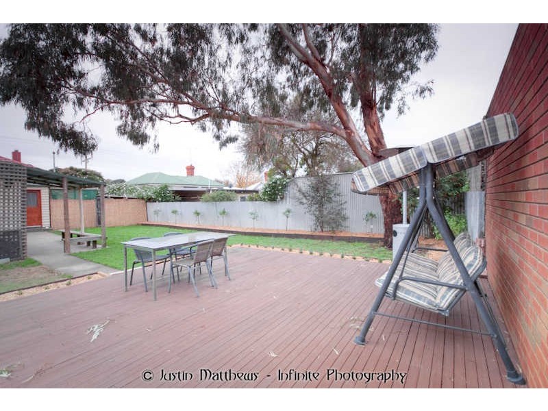 10 Yaldwyn Street East, Kyneton VIC 3444