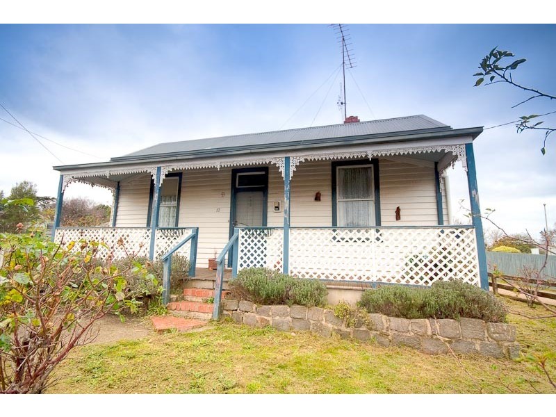 12 New Street, Kyneton VIC 3444