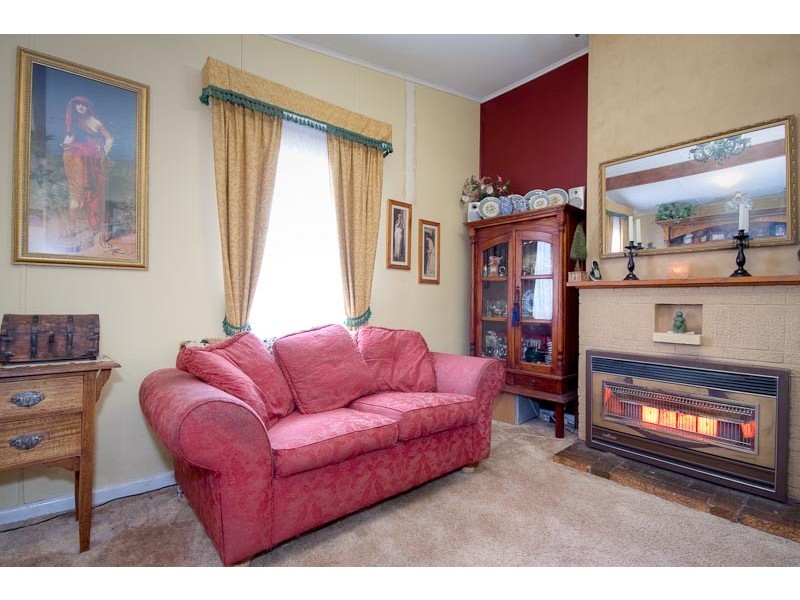 12 New Street, Kyneton VIC 3444