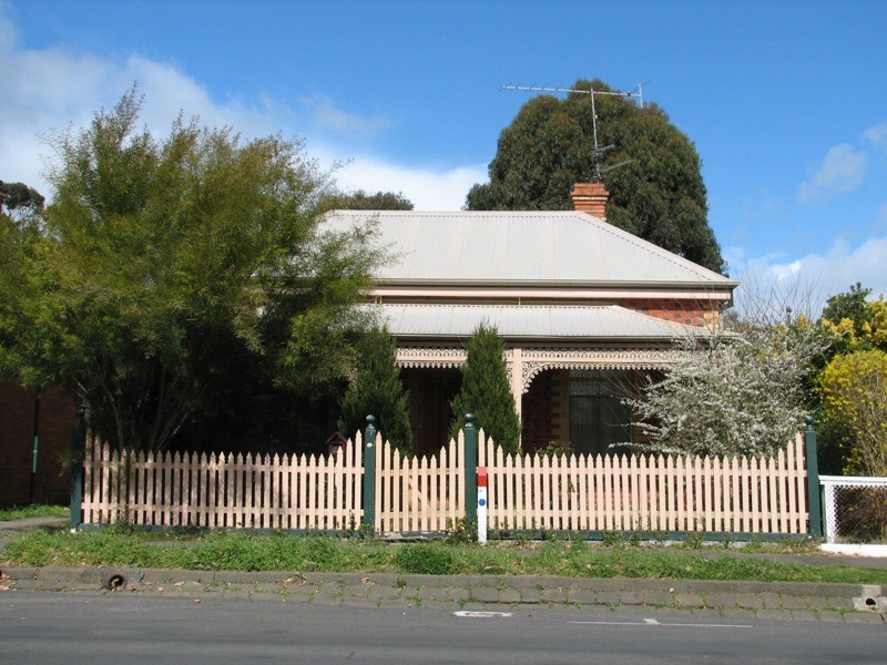 21 Simpson Street, Kyneton VIC 3444