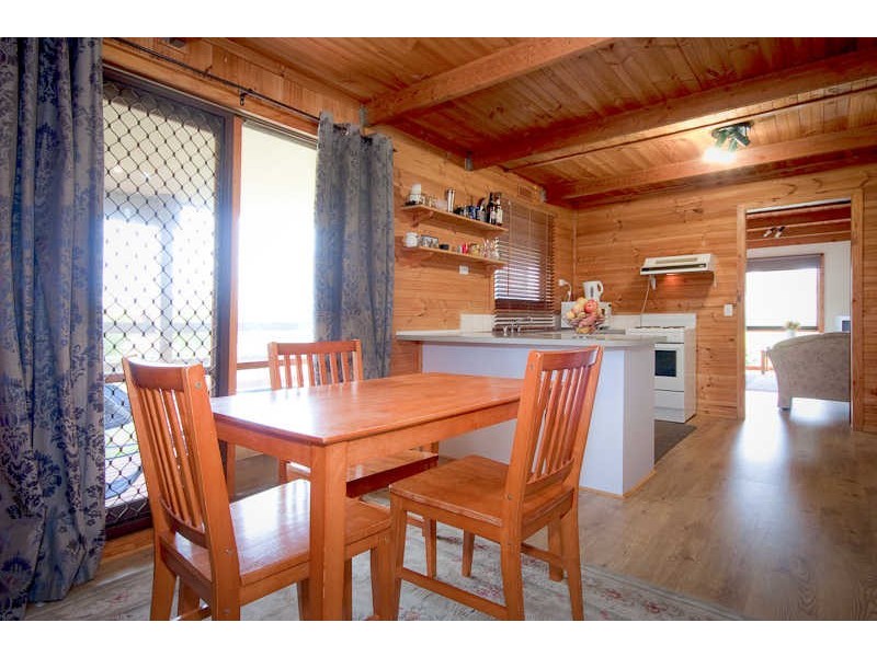 18 Windridge Way, Kyneton VIC 3444