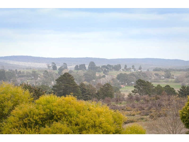 24 Lauriston Street, Malmsbury VIC 3446