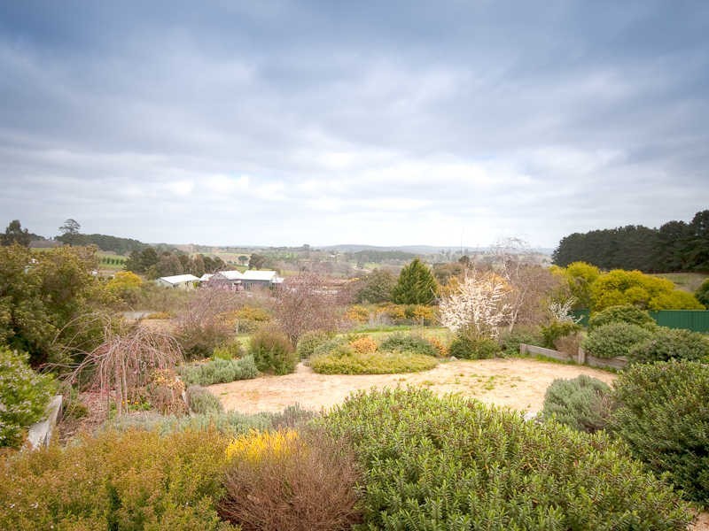 24 Lauriston Street, Malmsbury VIC 3446