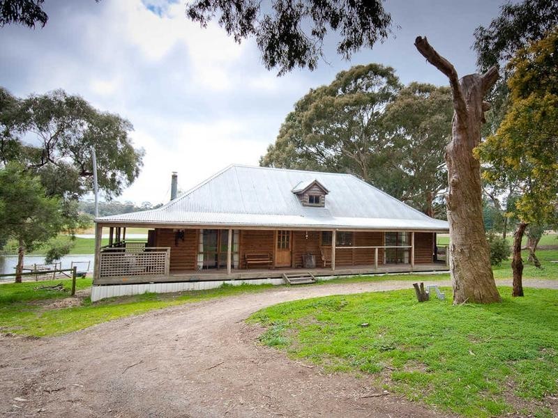 195 Baynton Road, Kyneton VIC 3444