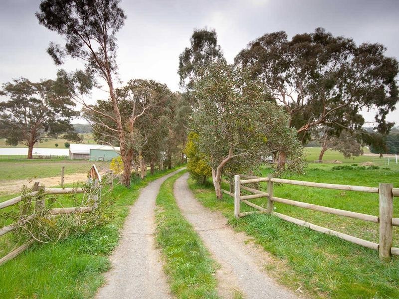 195 Baynton Road, Kyneton VIC 3444