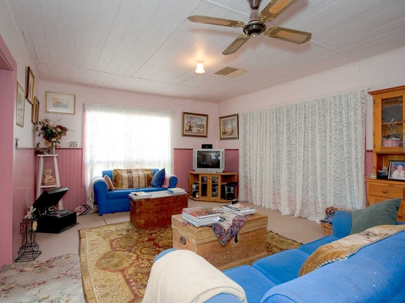 6 Bushmans Crescent, Drummond VIC 3461