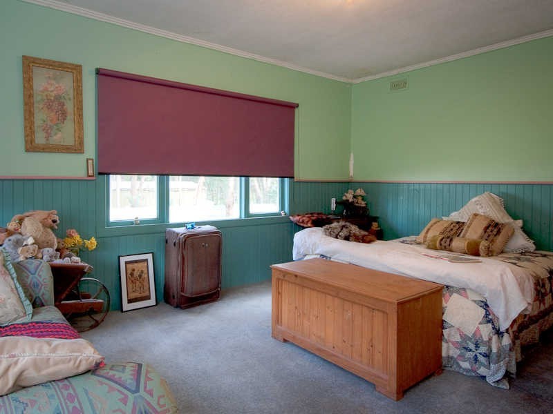 6 Bushmans Crescent, Drummond VIC 3461