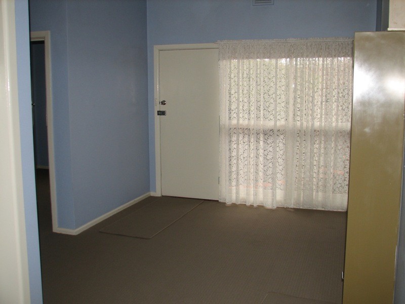 2/21-23 Maxwell Street, Kyneton VIC 3444