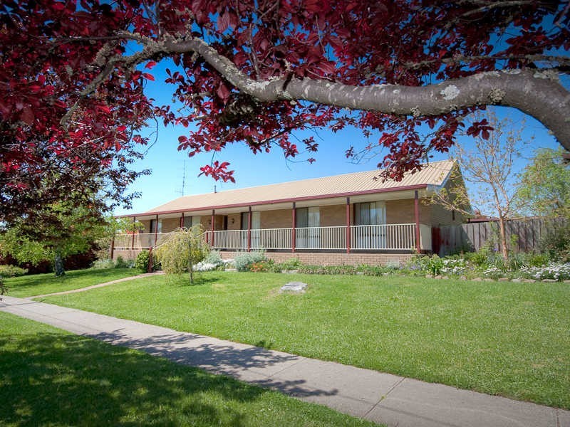 11 Campaspe Drive, Kyneton VIC 3444