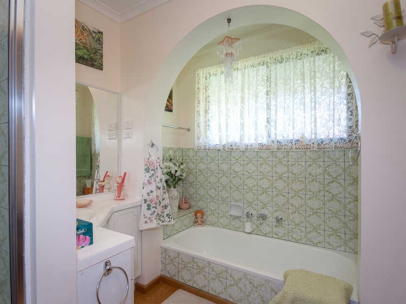 11 Campaspe Drive, Kyneton VIC 3444