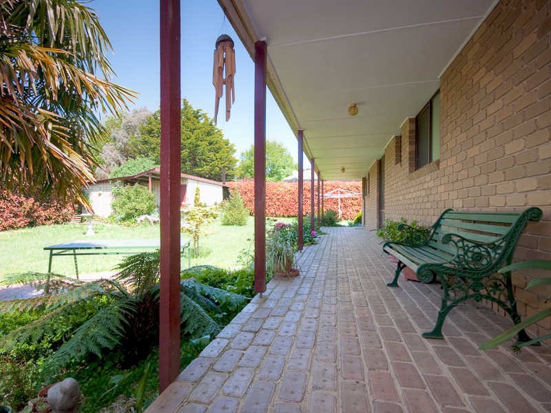11 Campaspe Drive, Kyneton VIC 3444