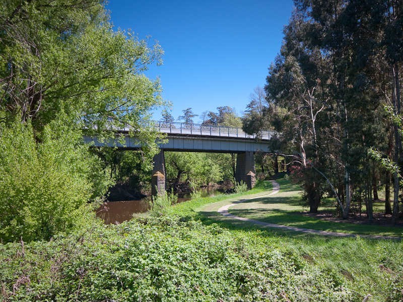11 Campaspe Drive, Kyneton VIC 3444