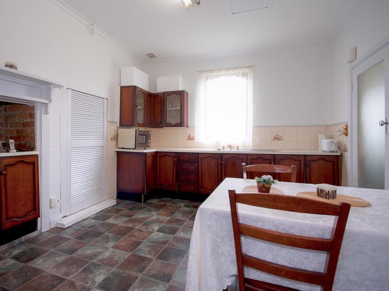 6 Mair Street, Kyneton VIC 3444