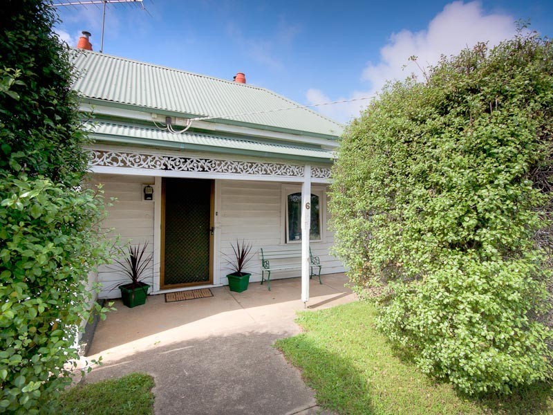6 Mair Street, Kyneton VIC 3444