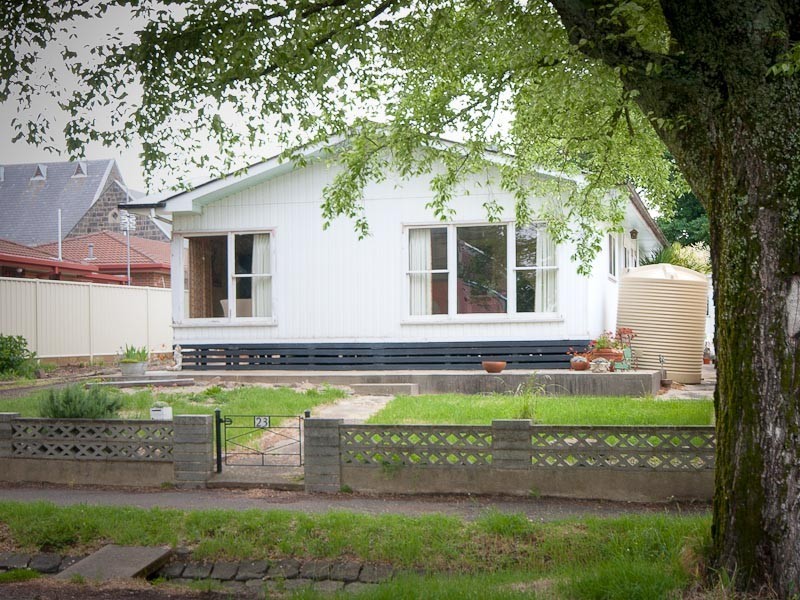 23 Hutton Street, Kyneton VIC 3444