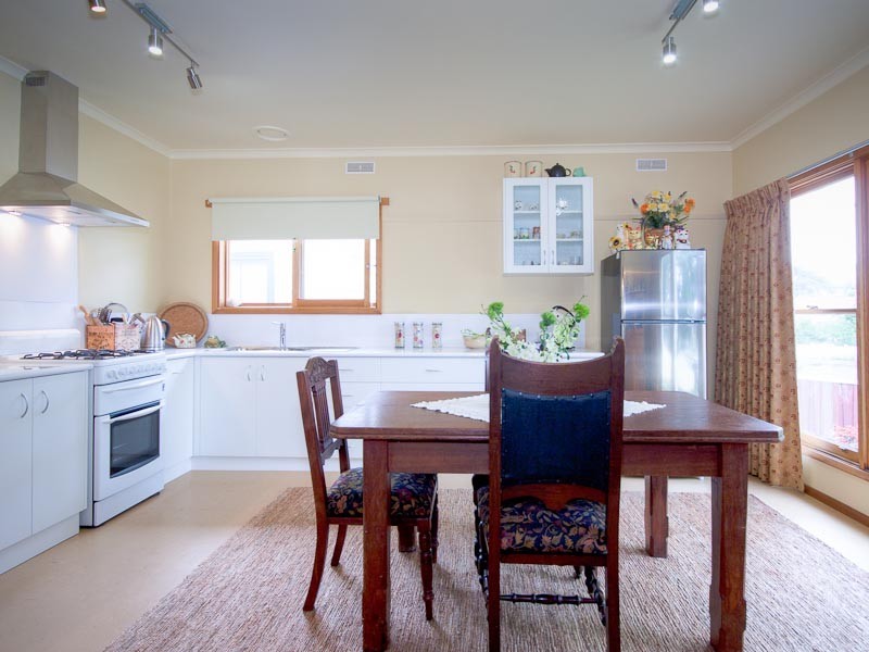 23 Hutton Street, Kyneton VIC 3444