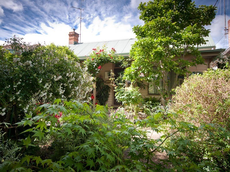29 Mitchell Street, Kyneton VIC 3444