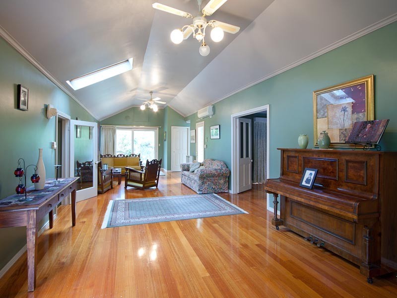 5 Dickersons Lane, Kyneton VIC 3444