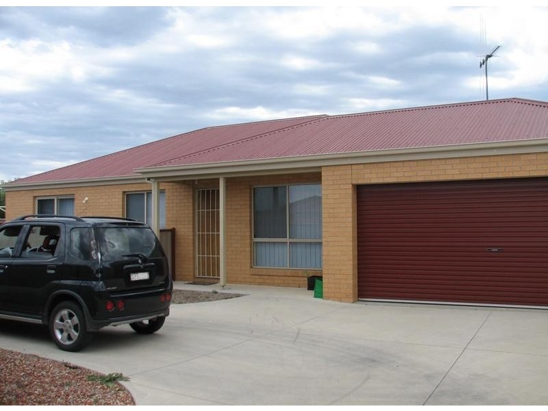 10B Acacia Drive, Kyneton VIC 3444