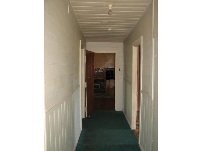 11 Clarke Street, Redesdale VIC 3444