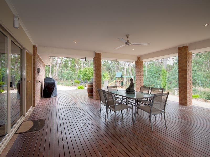 3 Leared Drive, Kyneton VIC 3444