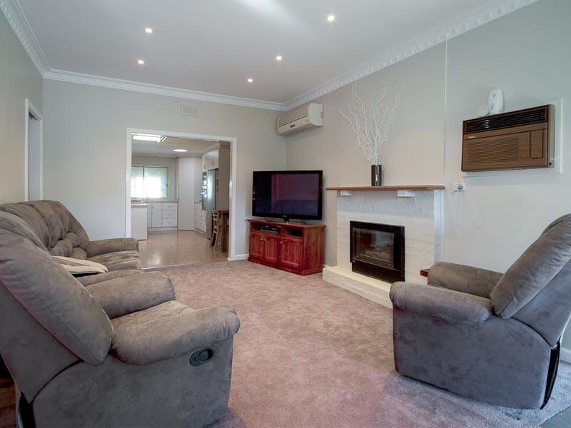 39 Yaldwyn Street West, Kyneton VIC 3444