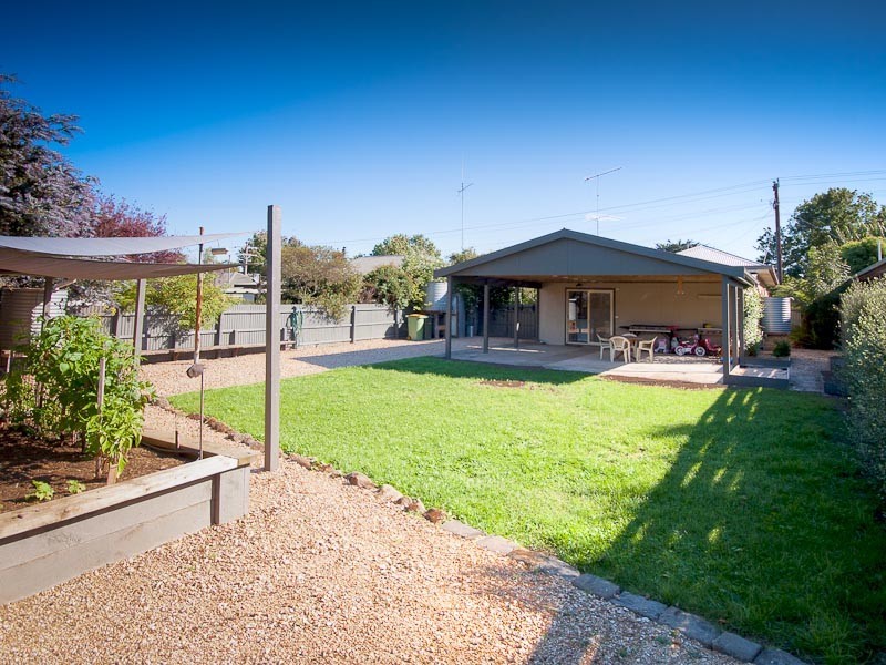 39 Yaldwyn Street West, Kyneton VIC 3444
