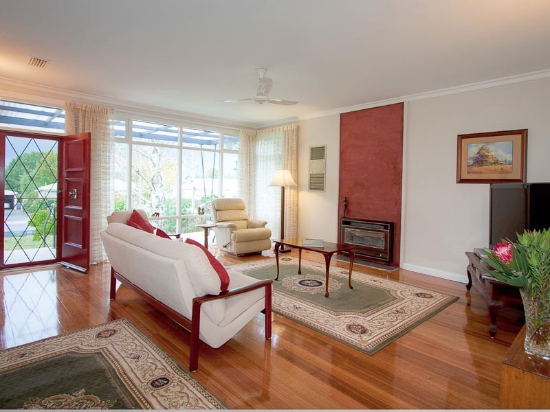 51 Simpson Street, Kyneton VIC 3444