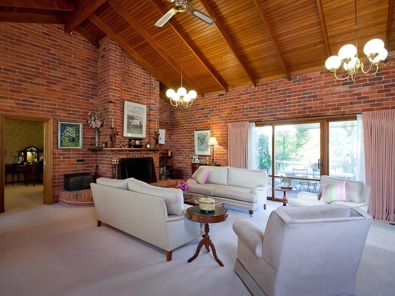 6 Tattersalls Drive, Kyneton VIC 3444