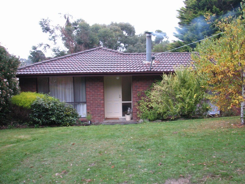 1 Rodney Drive, Woodend VIC 3442