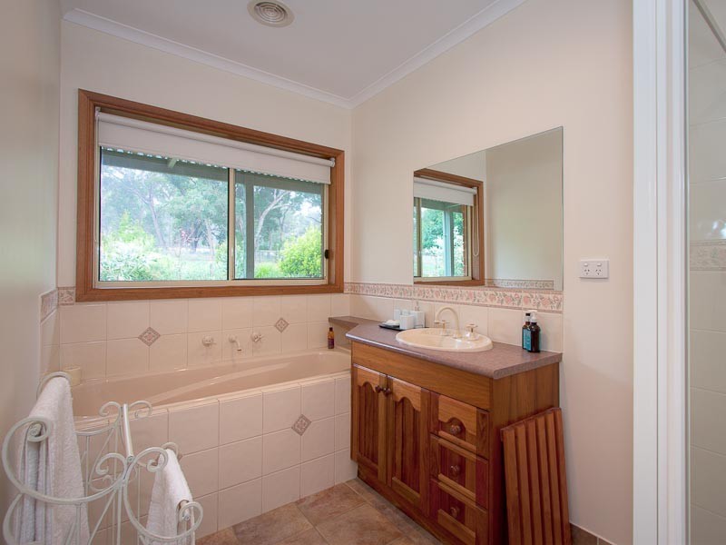 518 Edgecombe Road, Kyneton VIC 3444