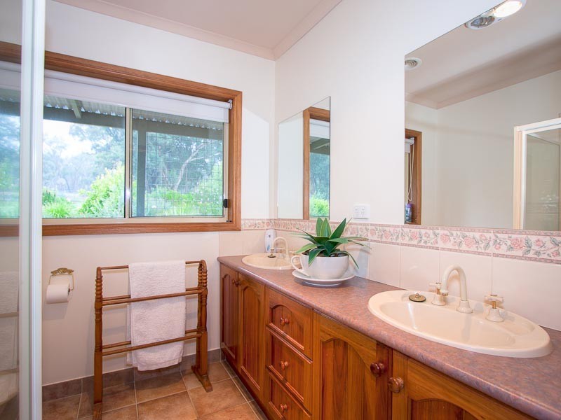 518 Edgecombe Road, Kyneton VIC 3444