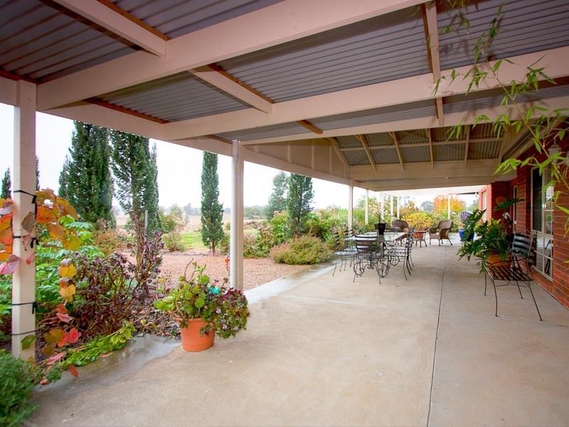 518 Edgecombe Road, Kyneton VIC 3444