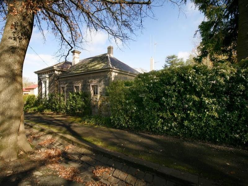 18 Baynton Street, Kyneton VIC 3444