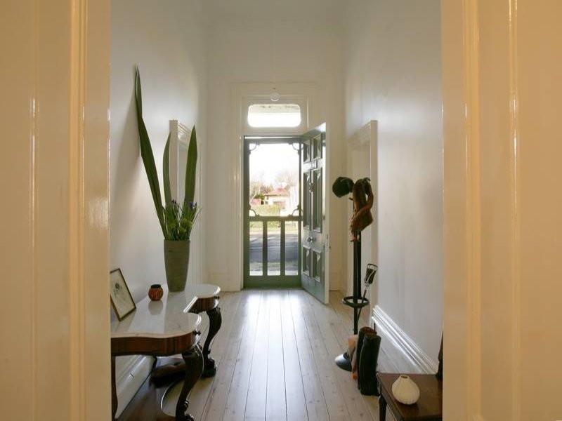 18 Baynton Street, Kyneton VIC 3444