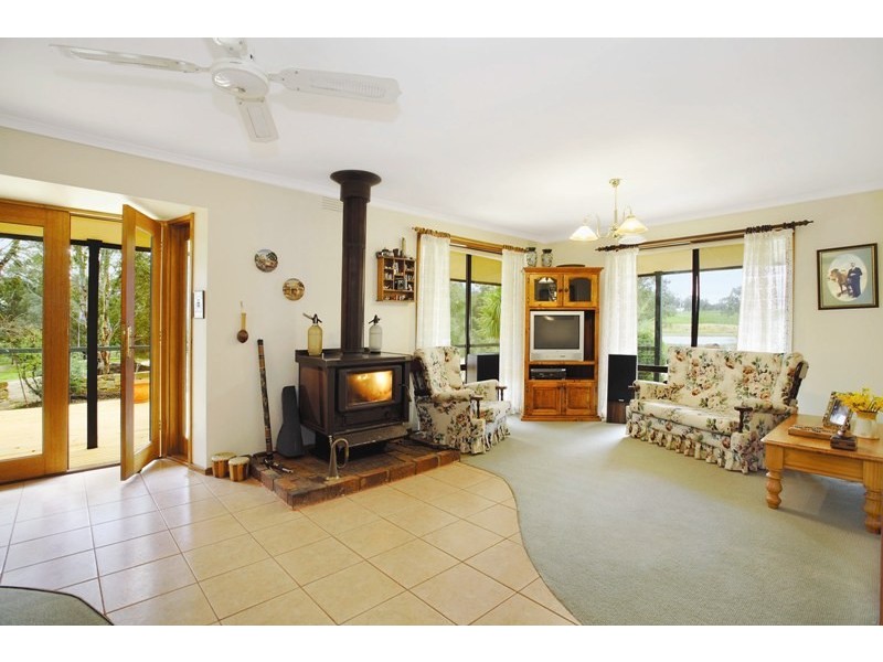 1375 Kyneton Heathcote Road, Mia Mia VIC 3444