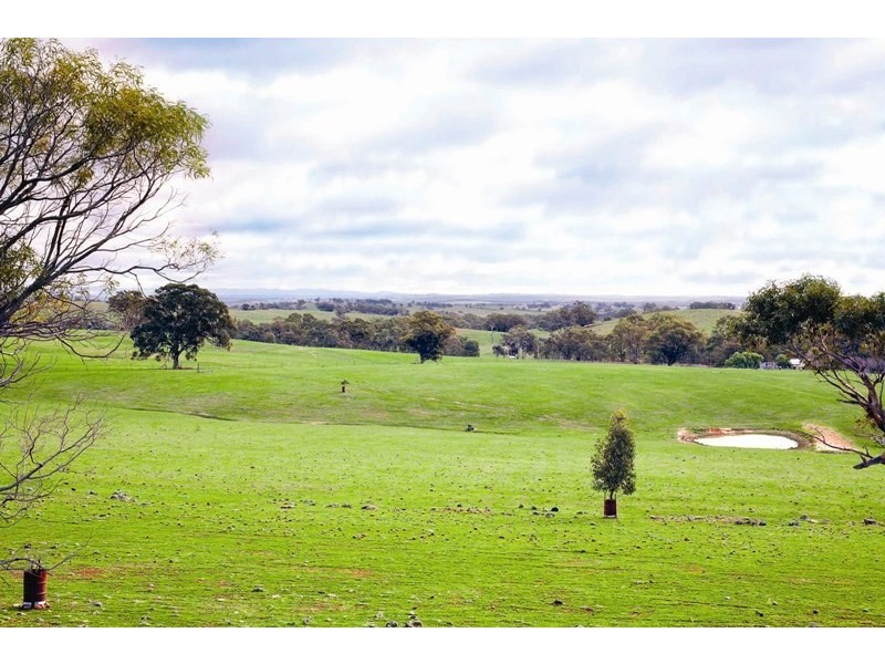 1375 Kyneton Heathcote Road, Mia Mia VIC 3444