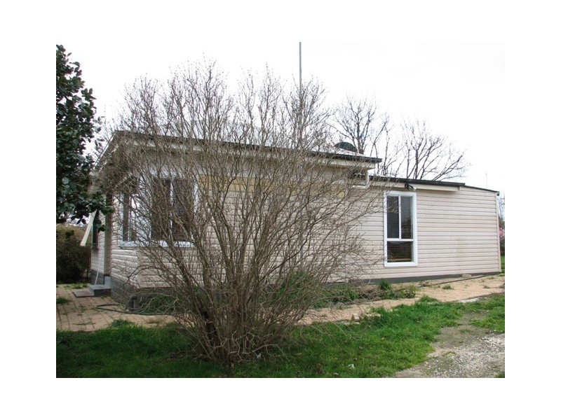 6 Adamson Street, Malmsbury VIC 3446