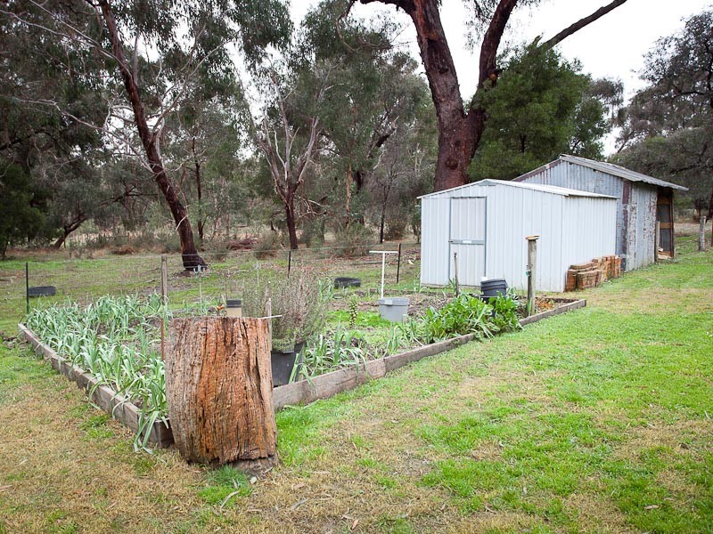 811 Redesdale Road, Edgecombe VIC 3444