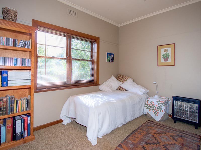 1 Warren Street, Kyneton VIC 3444